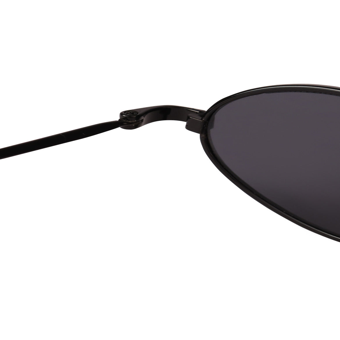 Spiky 100 % UV Protection Oval Sunglasses - Black